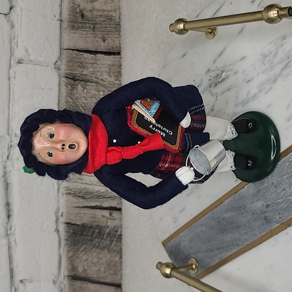 Byers' Choice Carolers Collectible Handcrafted 1993 School Girl/Child Vintage